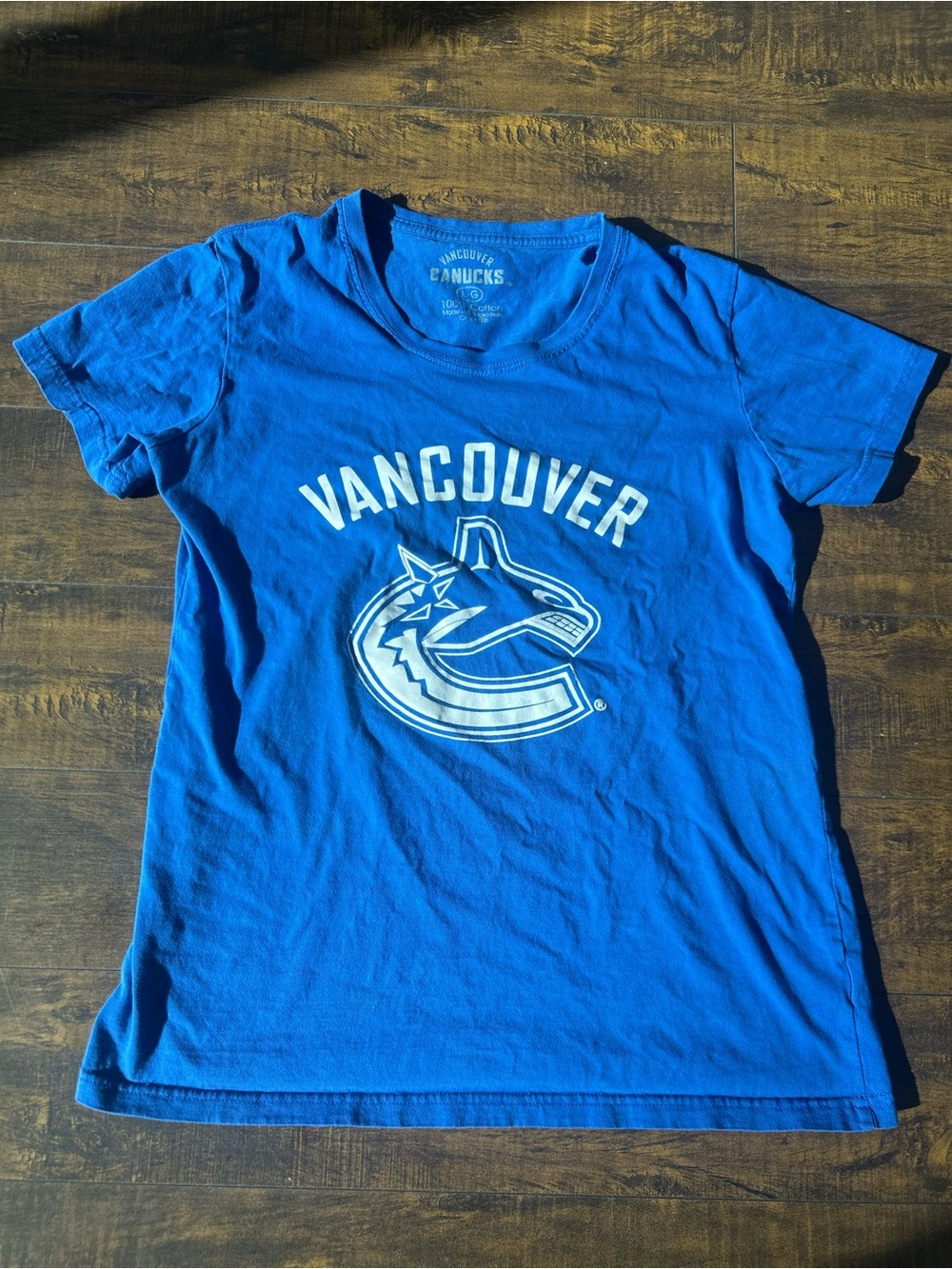 Vancouver Canucks Graphic Tee
